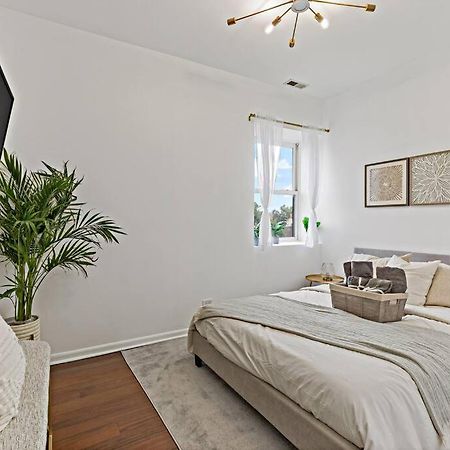 The Penthouse, Lux Stay Near Downtown, Uofc & Lake Чикаго Екстериор снимка